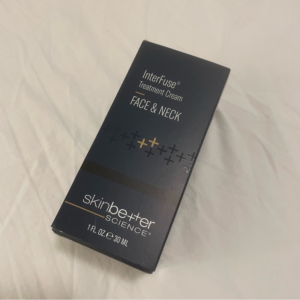 Brand New in Box - Skin Better Science Interfuse Face and Neck